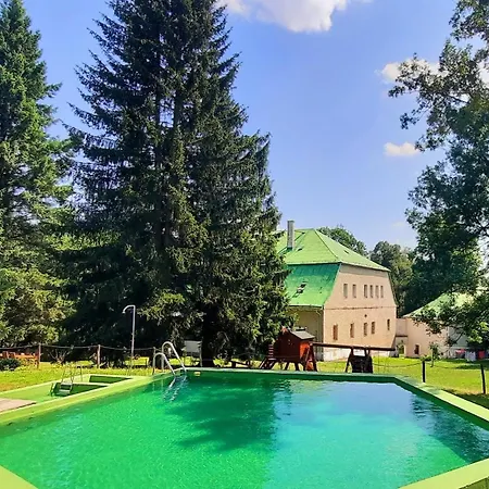 Lesny Dwór W Górach Sowich