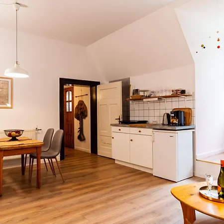 Lesny Dwór W Górach Sowich Casa de hóspedes *