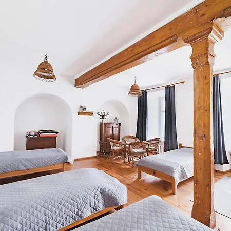 Lesny Dwor W Gorach Sowich Guest house Woliborz