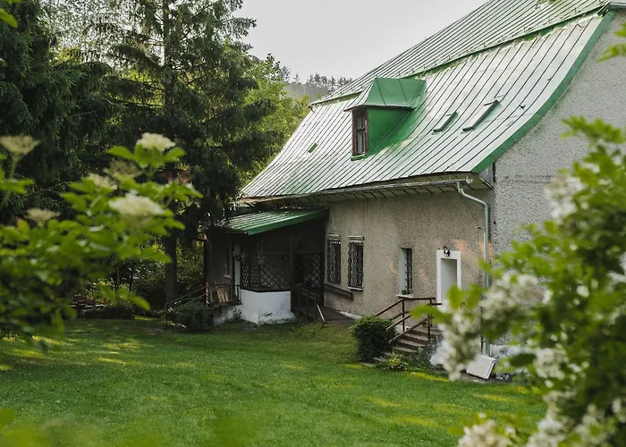 Lesny Dwor W Gorach Sowich